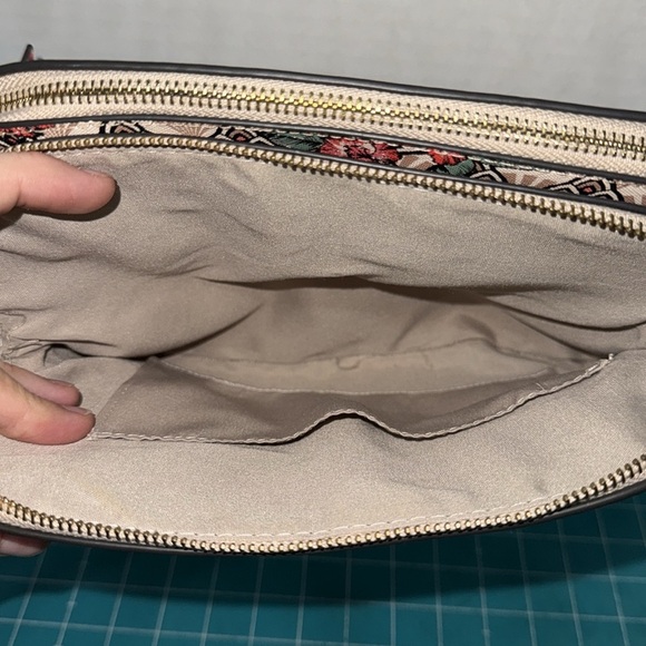 Nanette Lepore Hibiscus Print Crossbody Medium Sized Everyday Handbag Spring - Picture 5 of 11